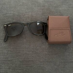 Ray-Ban Preloved No Scratches Wayfarer Folding Classic